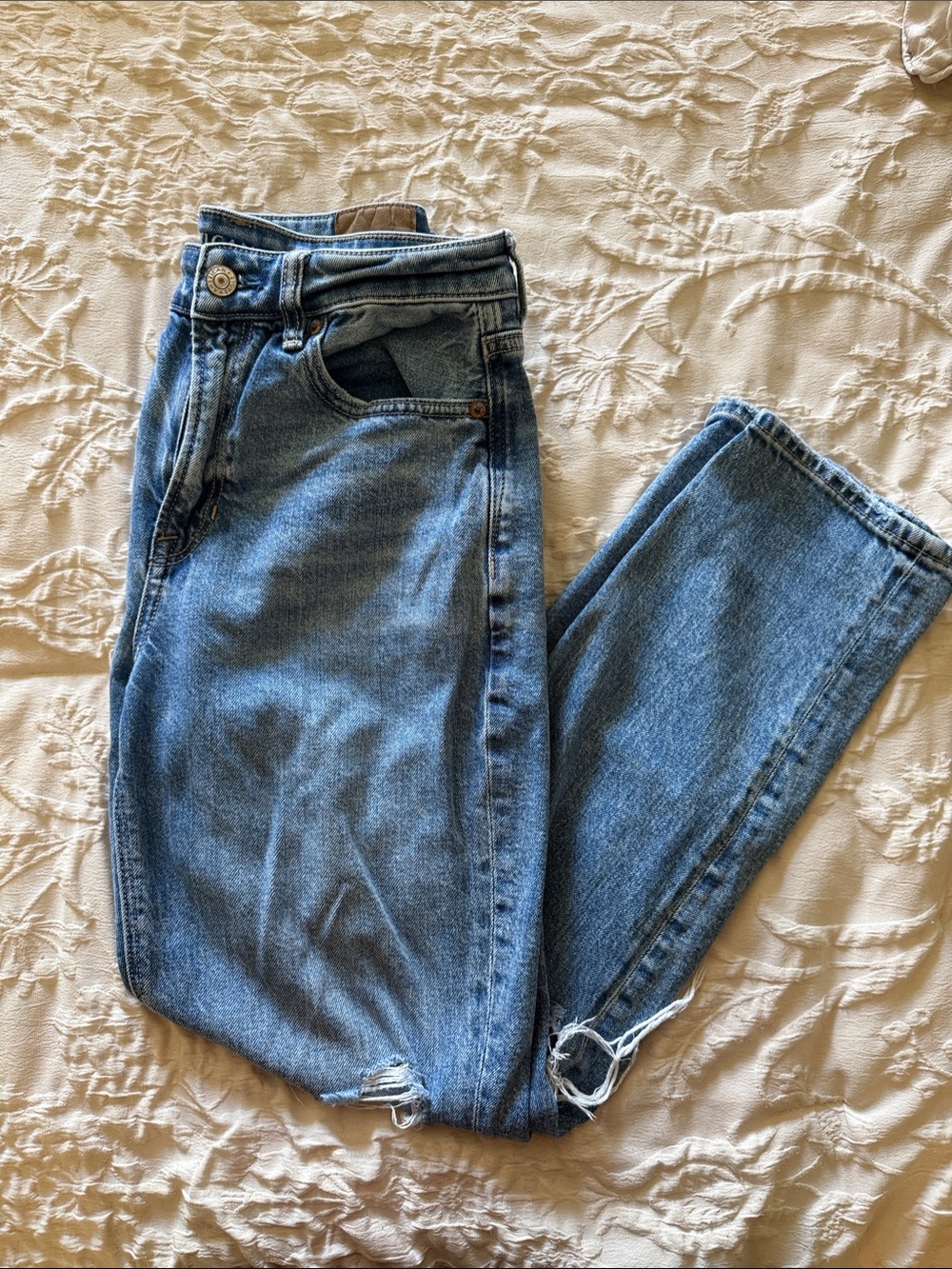 American Eagle Strigid Mom Jean Size 4 Short